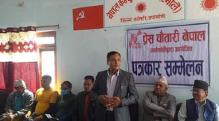 ‘सरकार ढल्दैन सरकारले निरन्तरता पाउँछ’ :  रायमाझी 