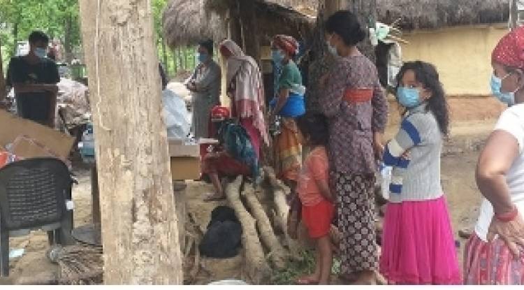  बाढीपीडित बस्तीमा स्वास्थ्य शिविर सञ्चालन